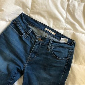 Levi’s skinny jeans